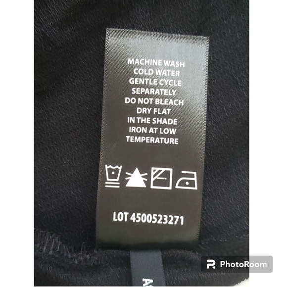 Buffalo Short Sleeve Black Blouse with Stars - Picture 10 of 16